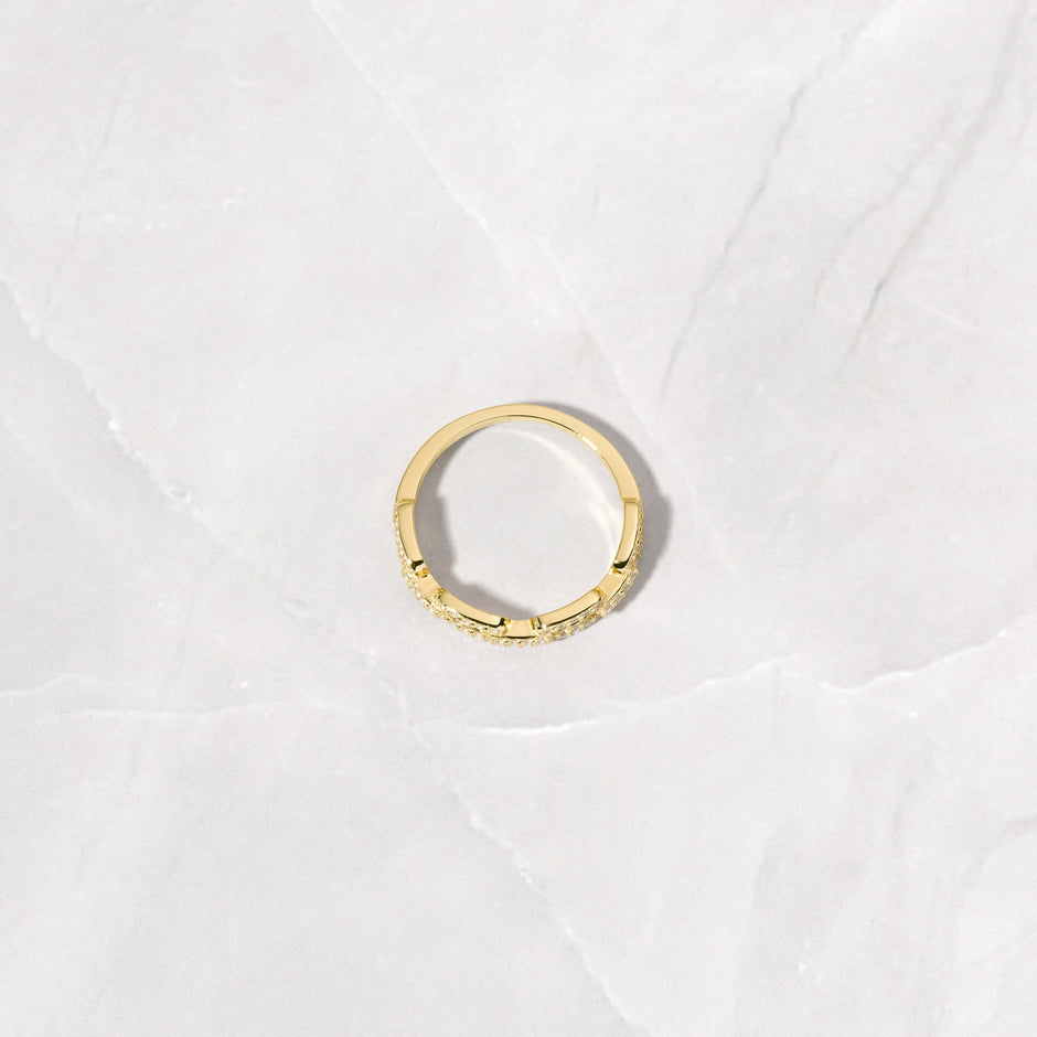 Pave Link Ring