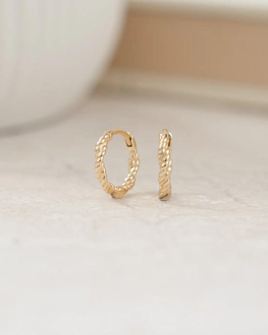 Cora Gold Twist Huggies