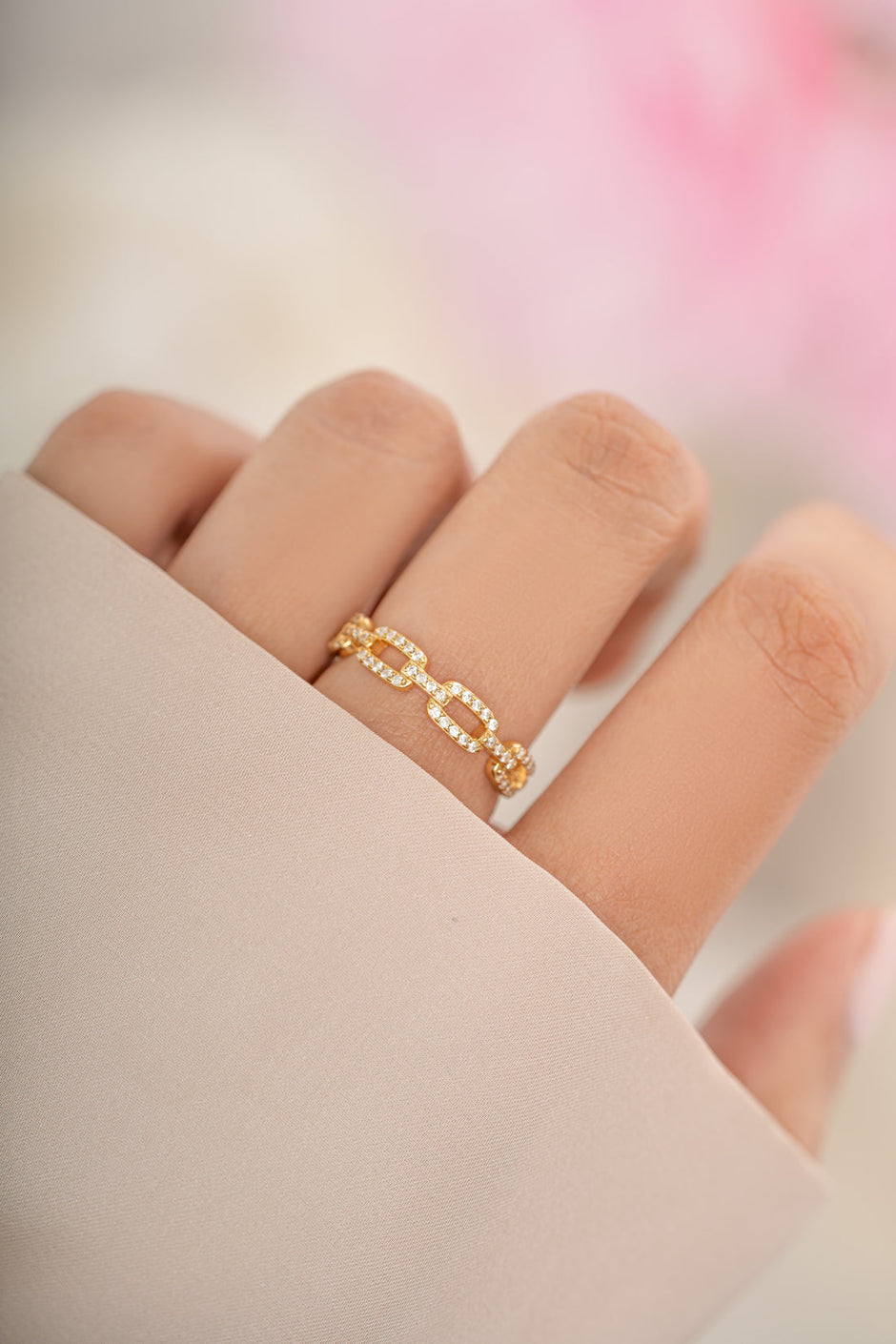 Pave Link Ring
