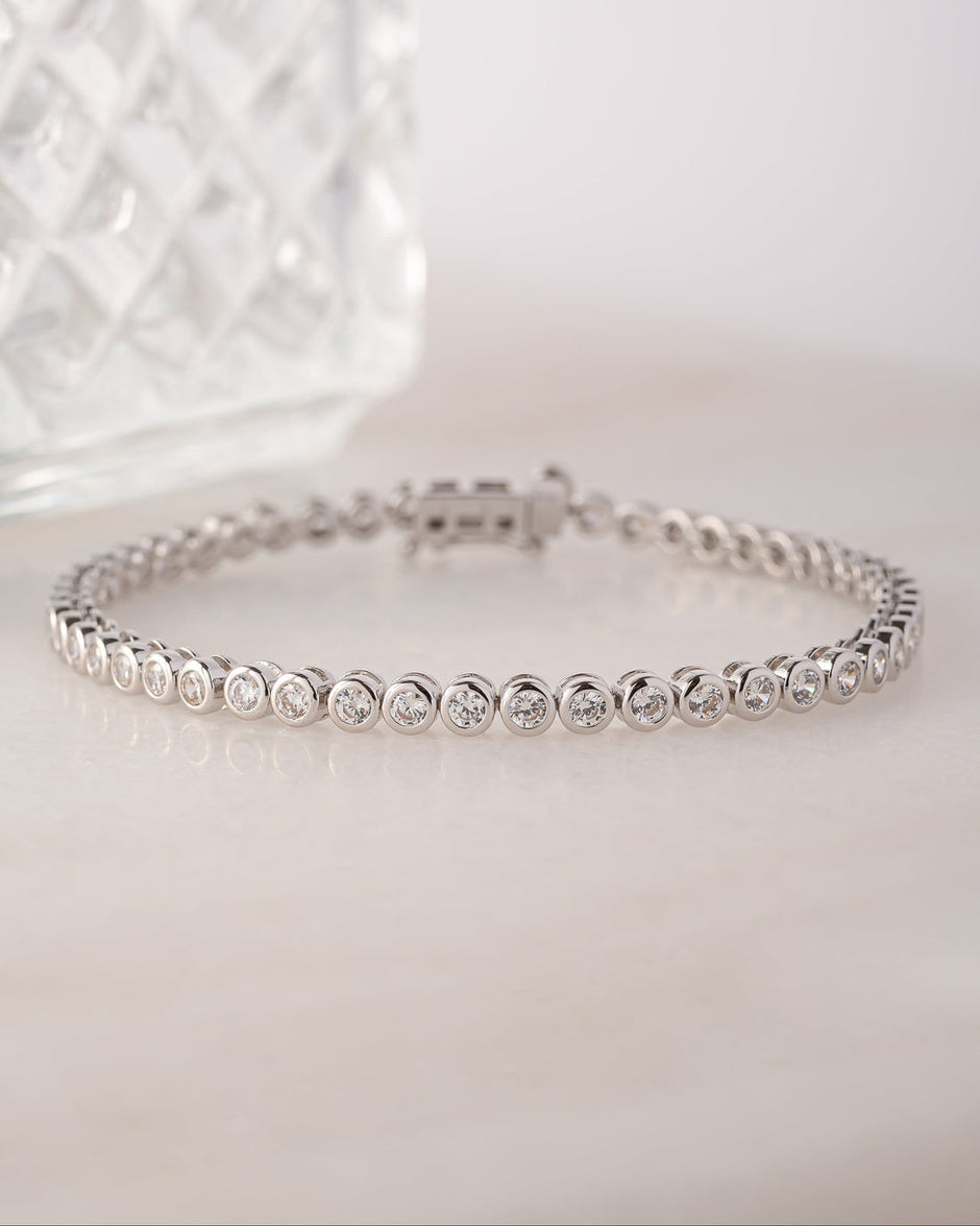 Maya Round Bezel Bracelet