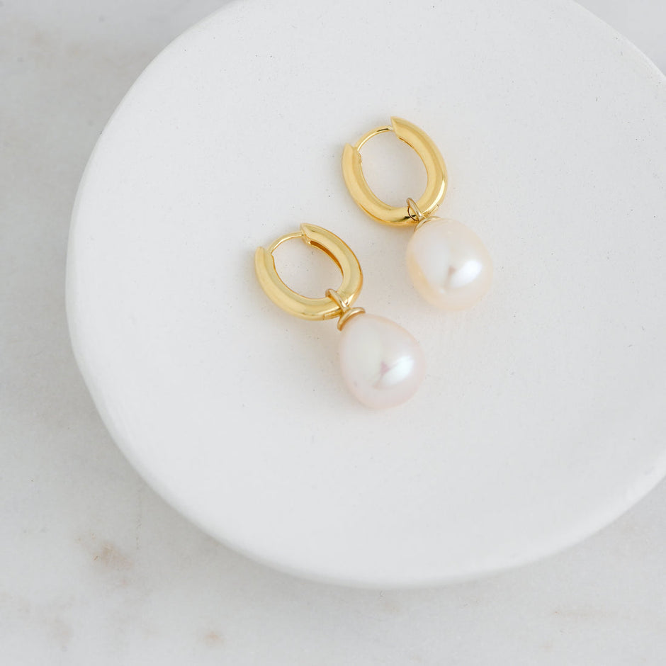Maren Pearl Earrings