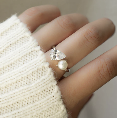 Toi et Moi Pearl Ring