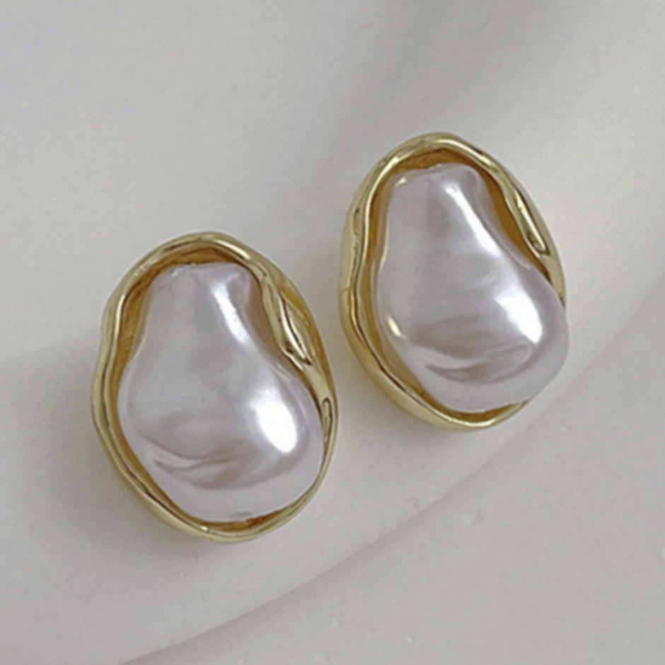Baroque Pearl & Gold Earrings